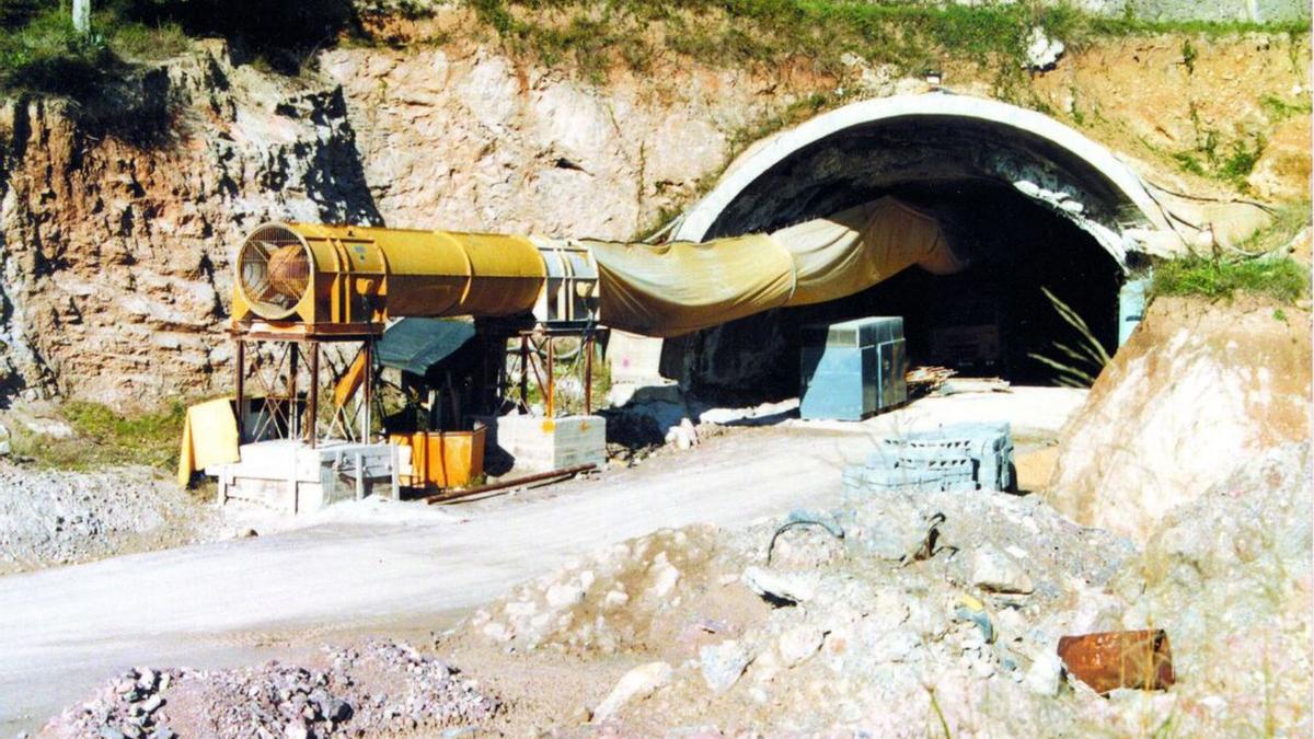 Obras de construcción del túnel