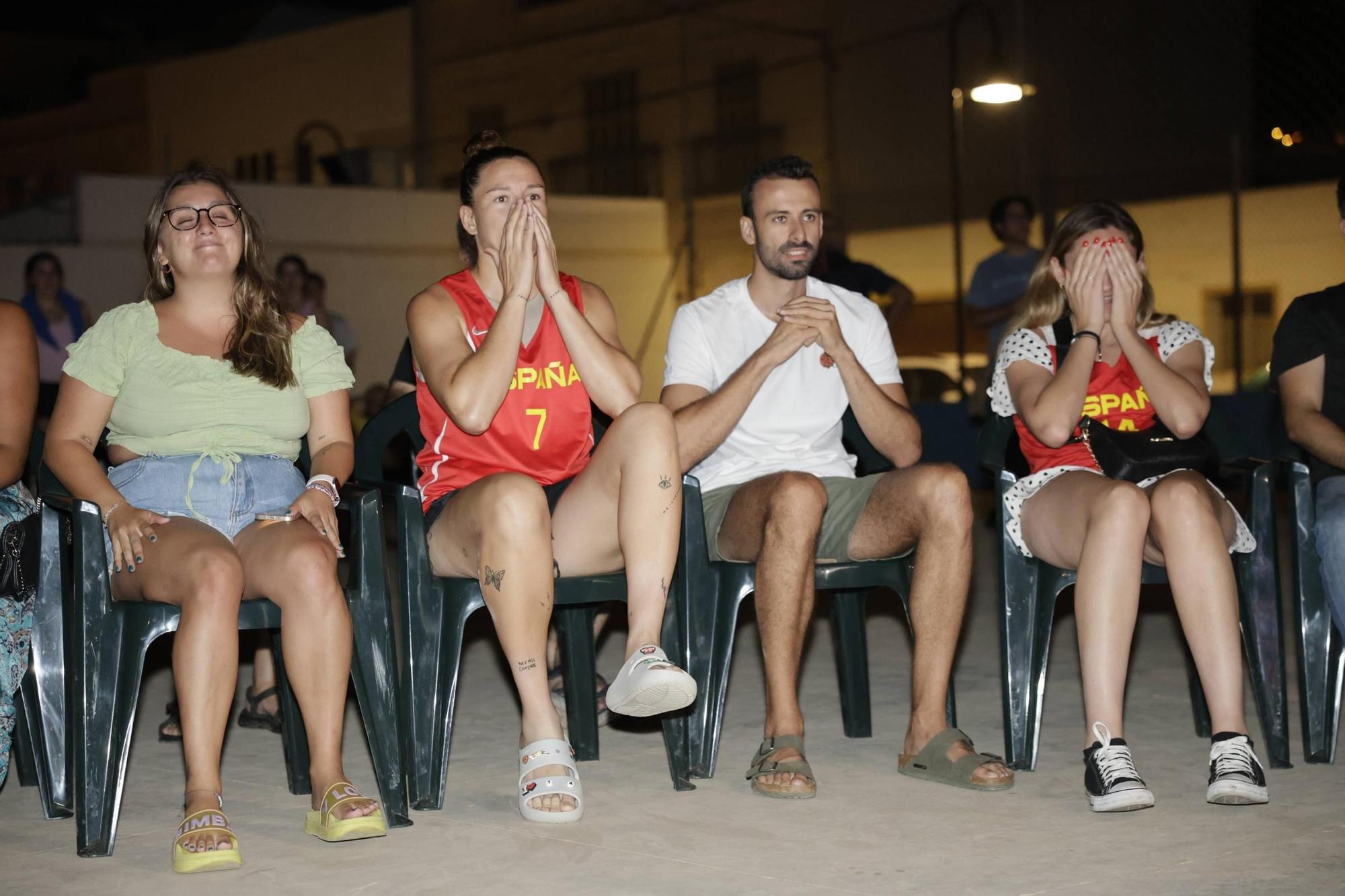 El Molinar estuvo al lado de Juana Camilión en la final del 3x3 de la selección española en París