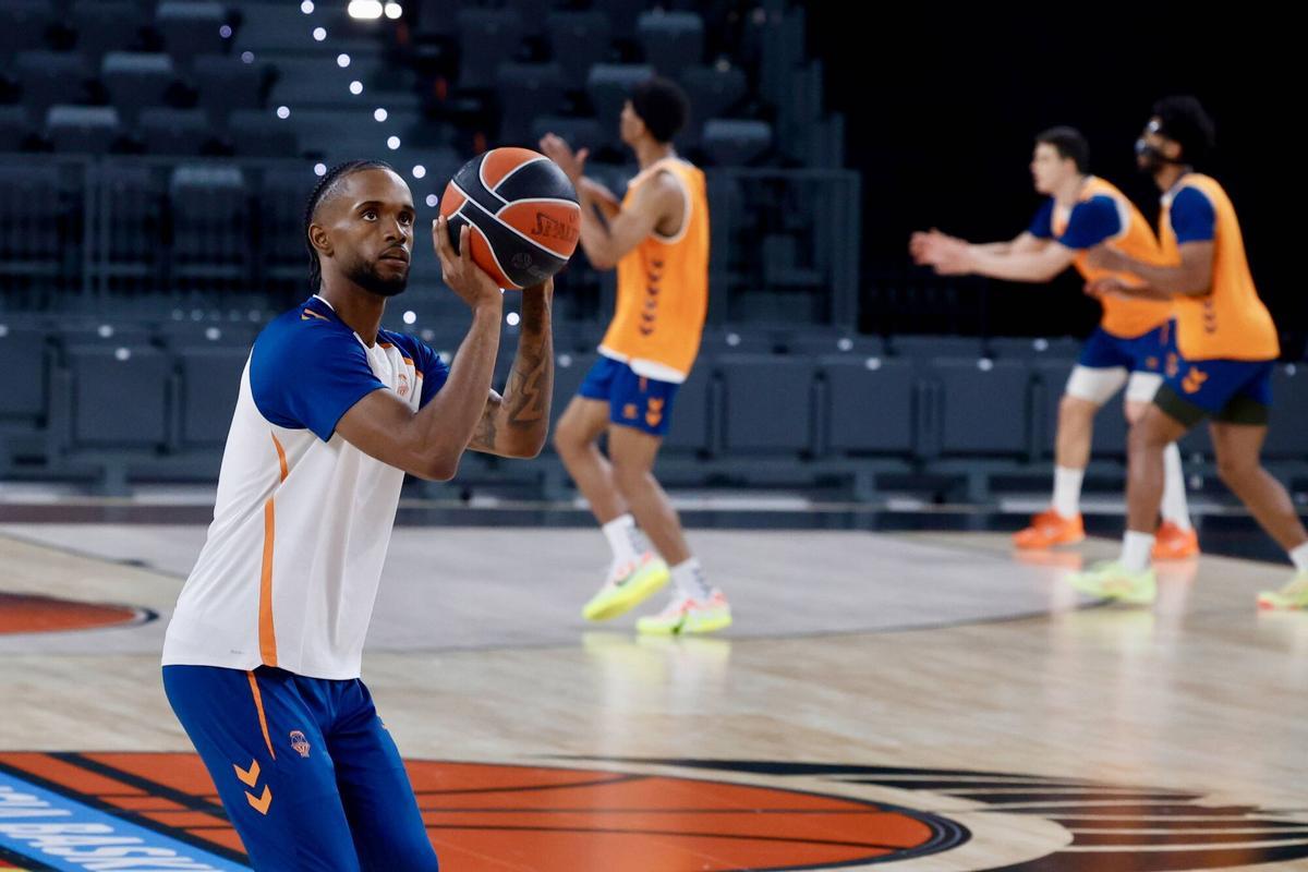 Valencia Convocatoria entrenamiento abierto + comparecencia Pedro Martínez y Darius Thompson previa Valencia Basket- Panathinaikos AKTOR Athens partido 5 VLC SPD