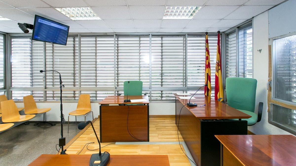 Sala de vistas habilitada para que se celebren juicios telemáticos