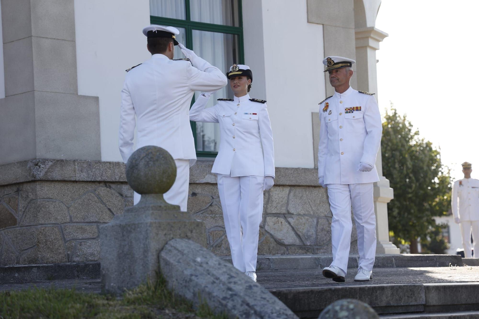 Leonor conoce de primera mano la Escuela Naval de Marín