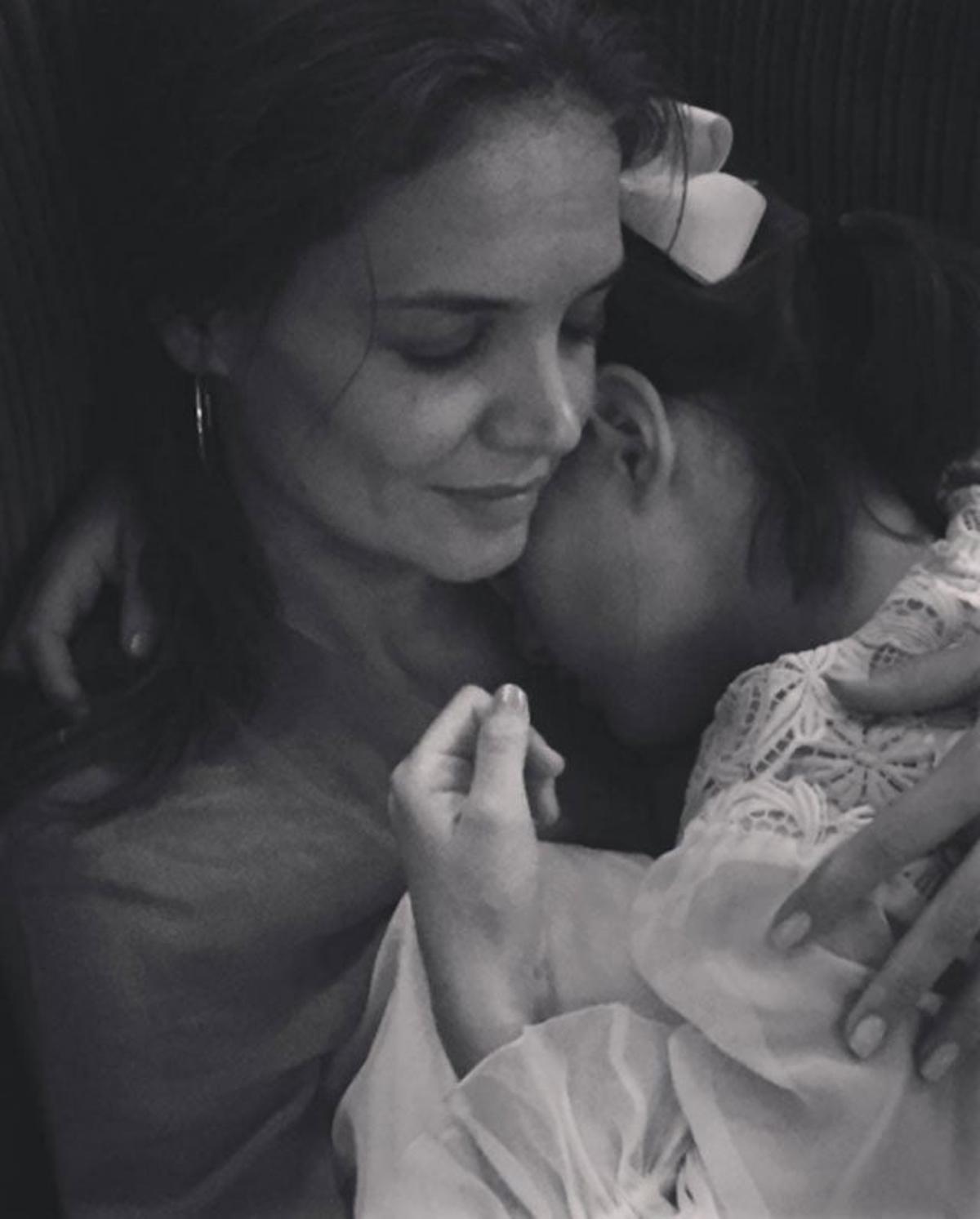 Katie Holmes comparte una tierna imagen junto a Suri
