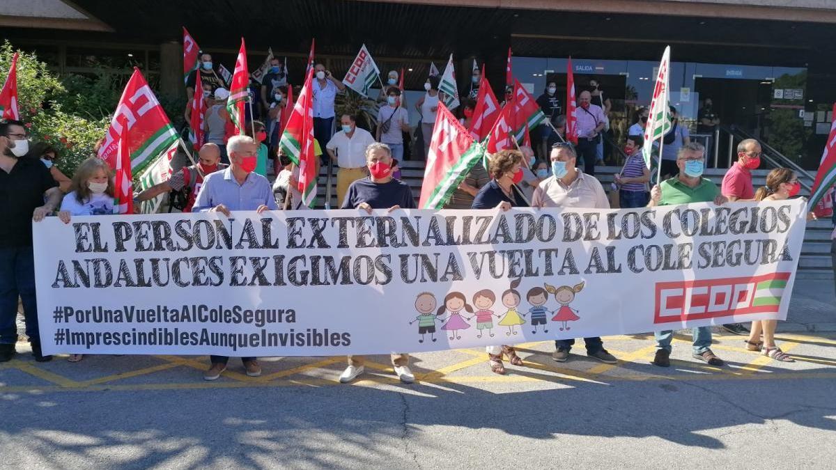 Protesta por la falta de medidas de seguridad en los colegios.