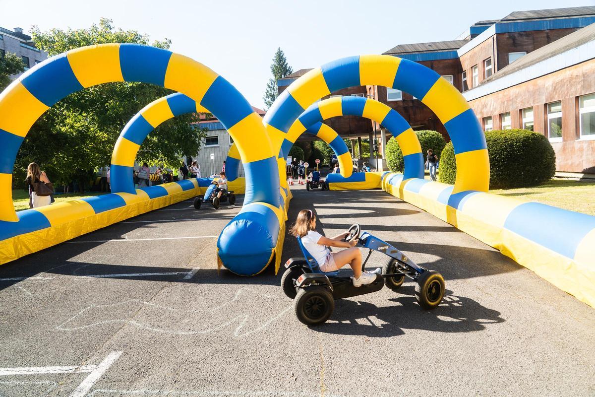 Juegos infantiles en una carrera anterior