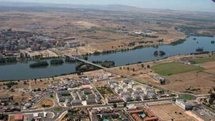 Las obras de ordenación hidrológico-ambiental del río Guadiana en Badajoz comienzan mañana