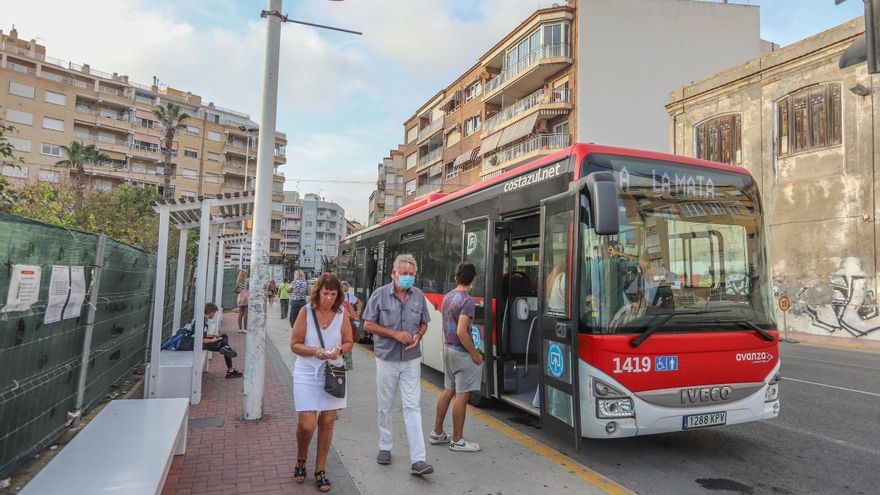 Torrevieja licita el servicio de transporte urbano tras 13 años sin contrato
