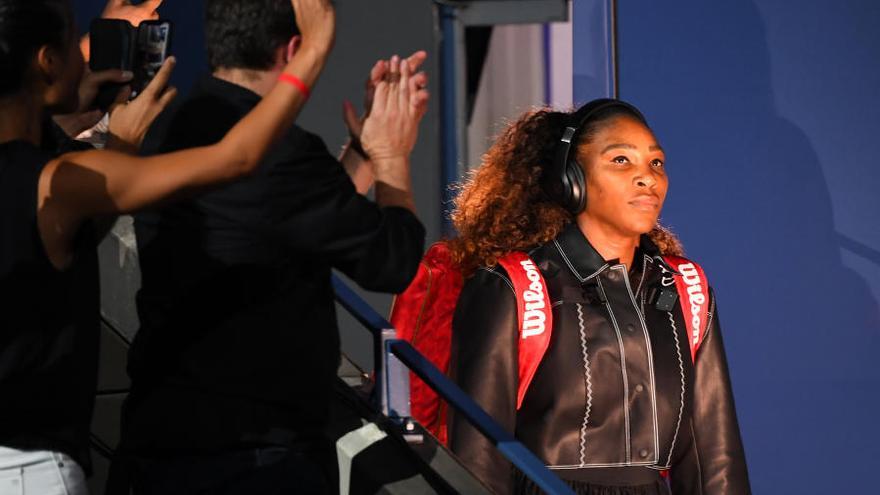Serena Williams juga l&#039;US Open amb un tutú després del veto al seu vestit de París