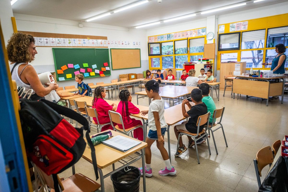 Vuelta al cole en el Institut Escola Canyelles de BarcelonaOtix_223636940.jpg