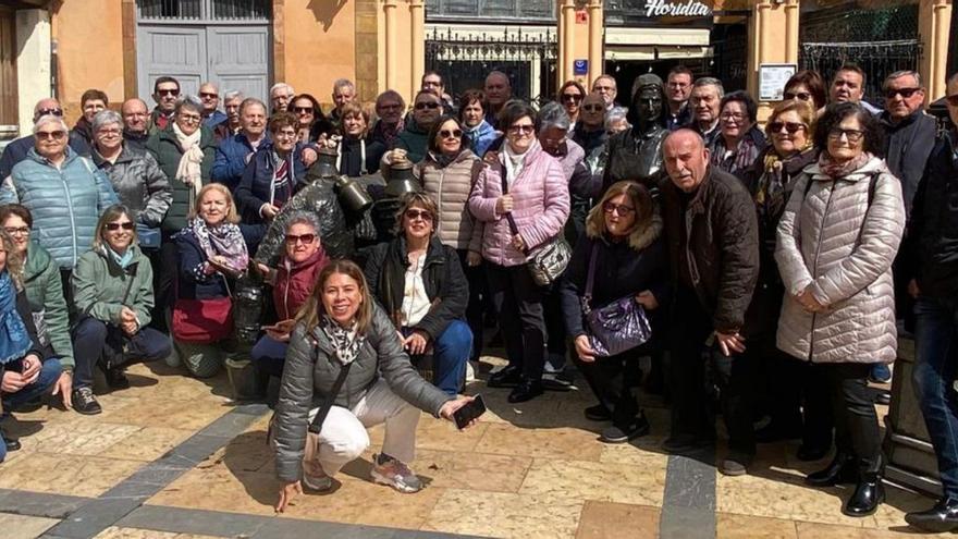 Los vecinos visitaron Gijón, Oviedo, Covadonga y Cangas, entre otros lugares. | SERVICIO ESPECIAL