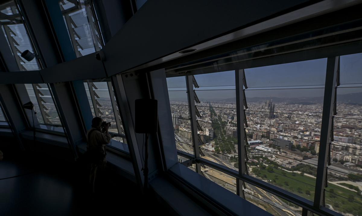 Imagen de la ciudad de Barcelona desde el mirador de la planta 30 de la torre Glòries.  