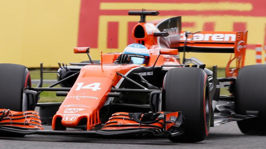 Fernando Alonso: &quot;La carrera está complicada&quot;