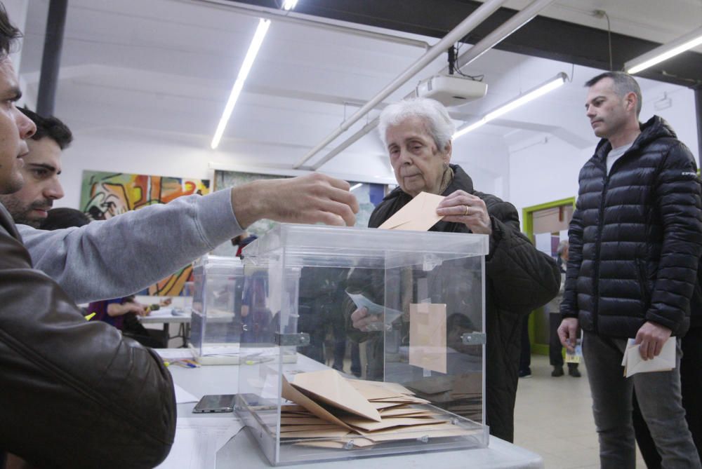 Votacions a l''Escola Eiximenis de Girona