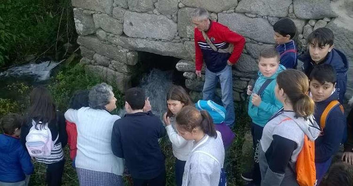 Meira conserva a su "muiñeira"