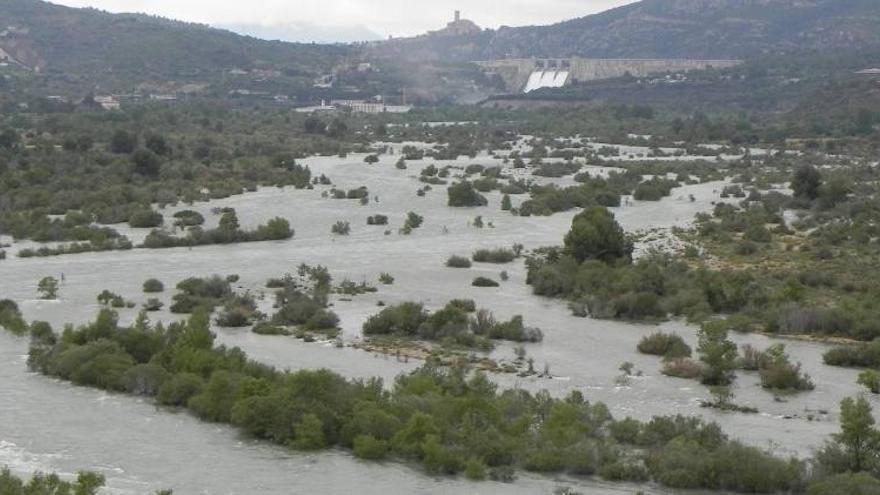 Rescatados 25 escolares catalanes tras caer al agua cuando hacían piragüismo