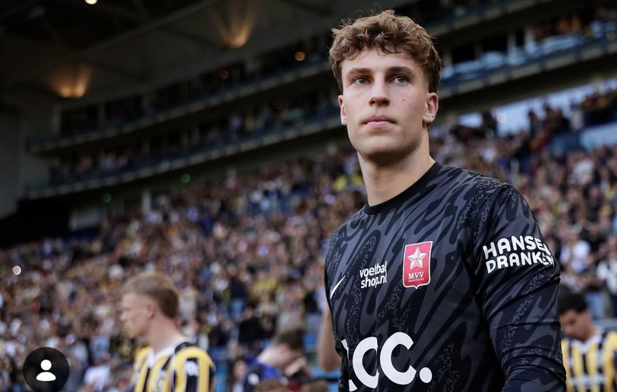 Westerveld, antes de un partido con el MVV Maastricht.
