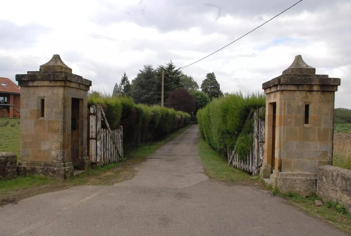 Garitas en la entrada de la propiedad