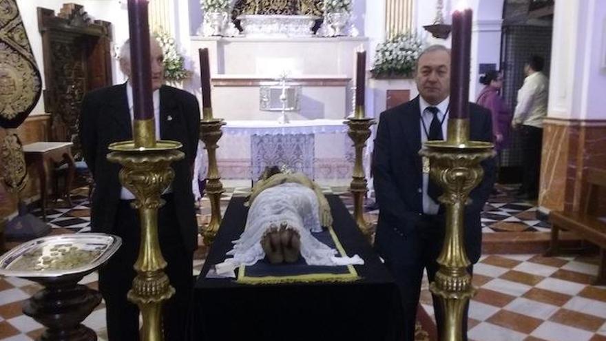 Besapié de la cofradía del Sepulcro.