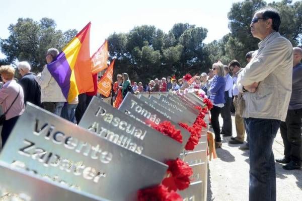 Fotogalería: Homenaje a los fusilados en la guerra en Zaragoza