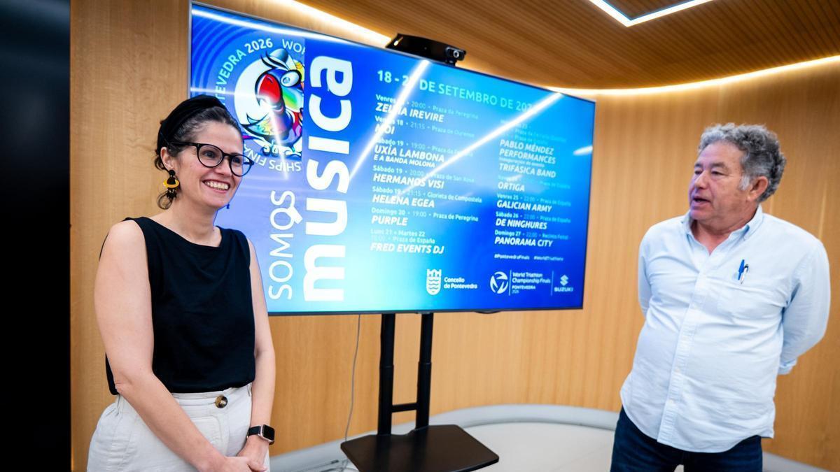Anabel Gulías y Miguel Anxo Fernández Lores, en la presentación del cartel.