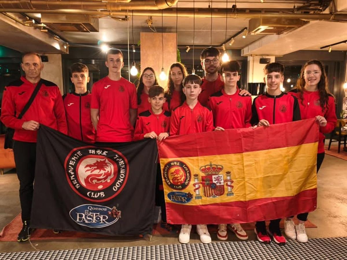 Expedición del Club Taekwondo Benavente al Dutch Open G-2 2026.