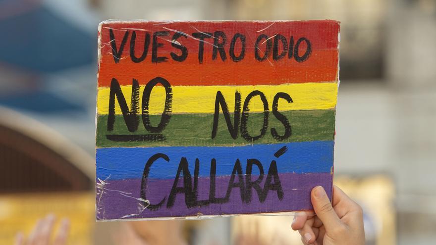 Asociaciones LGBT convocan una manifestación contra los actos de odio al colectivo