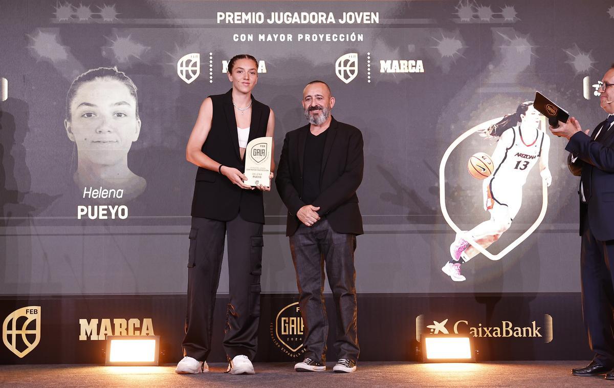 Helena Pueyo, premiada por la FEB como 'Jugadora Joven con mayor proyección'