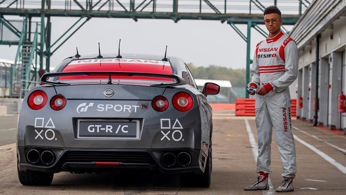 426207335 world first playstation controlled nissan gt r achieves 130 mph run around