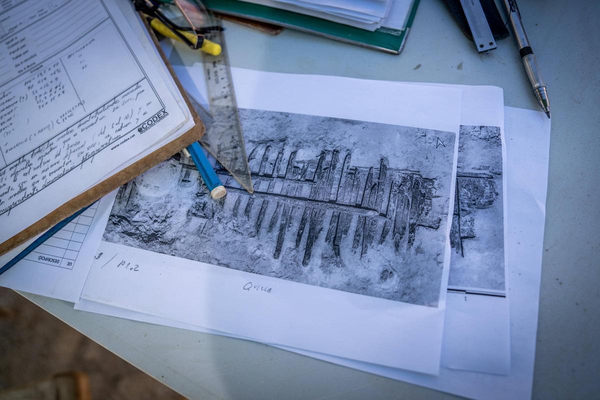 Un barco del siglo XV emerge entre las obras de la Ciutadella del Coneixement en Barcelona