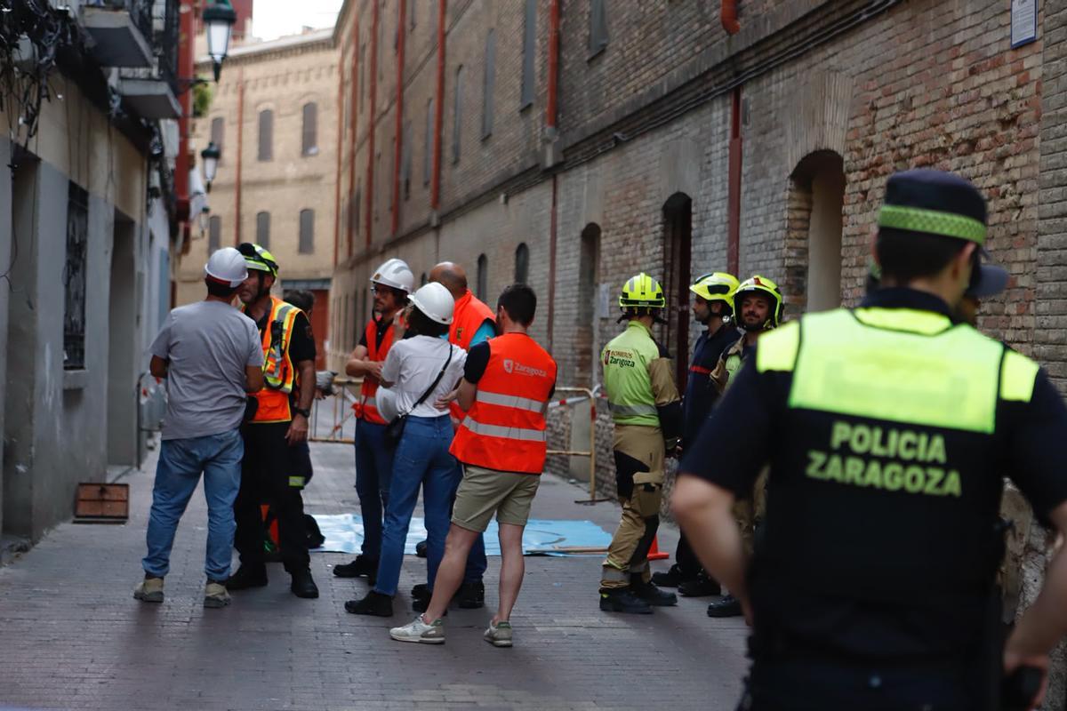 Derrumbe en la calle Arcadas de Zaragoza.