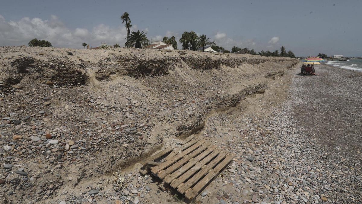 Imagen reciente de una de las playas al norte de Sagunt.