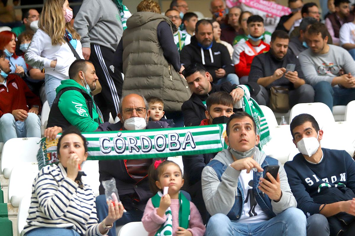 Córdoba CF - San Roque: Las imágenes de la afición en el Arcángel