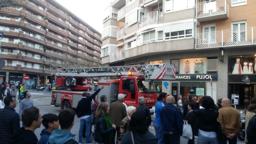 Cau un tros de balcó a Manresa