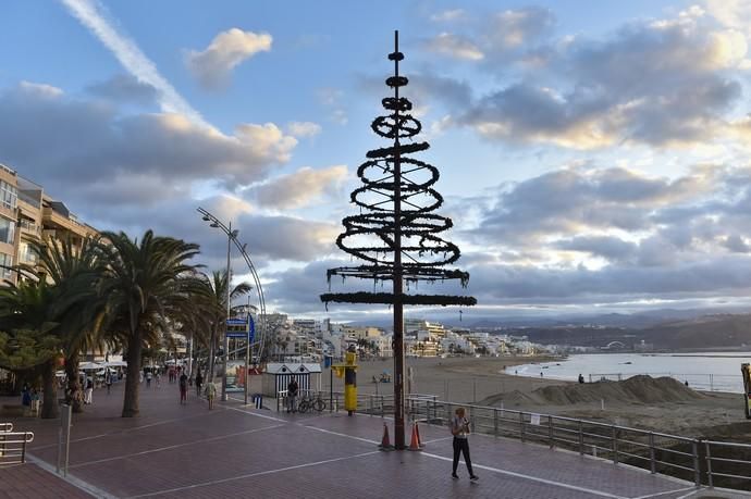 Preparativos para el Belén de arena y el árbol ...