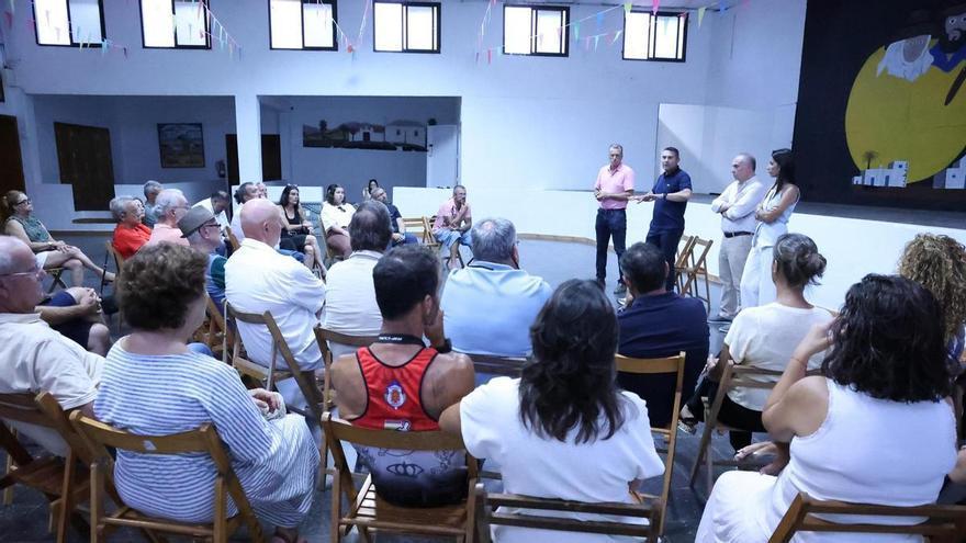 El Cabildo de Lanzarote se reúne con los vecinos de Máguez por los cortes de agua