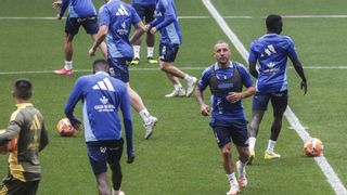 A Primera se llega por el peaje de Anduva: así aterrizan Oviedo y Mirandés en la final y estos son los posibles onces