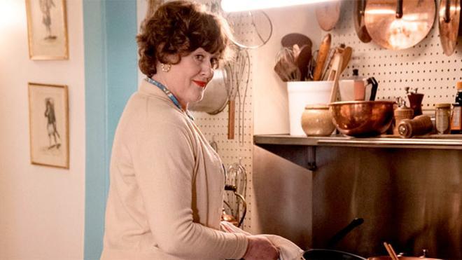 La serie 'Julia' de HBO nos acerca a la figura de la cocinera Julia Child y su programa de televisión