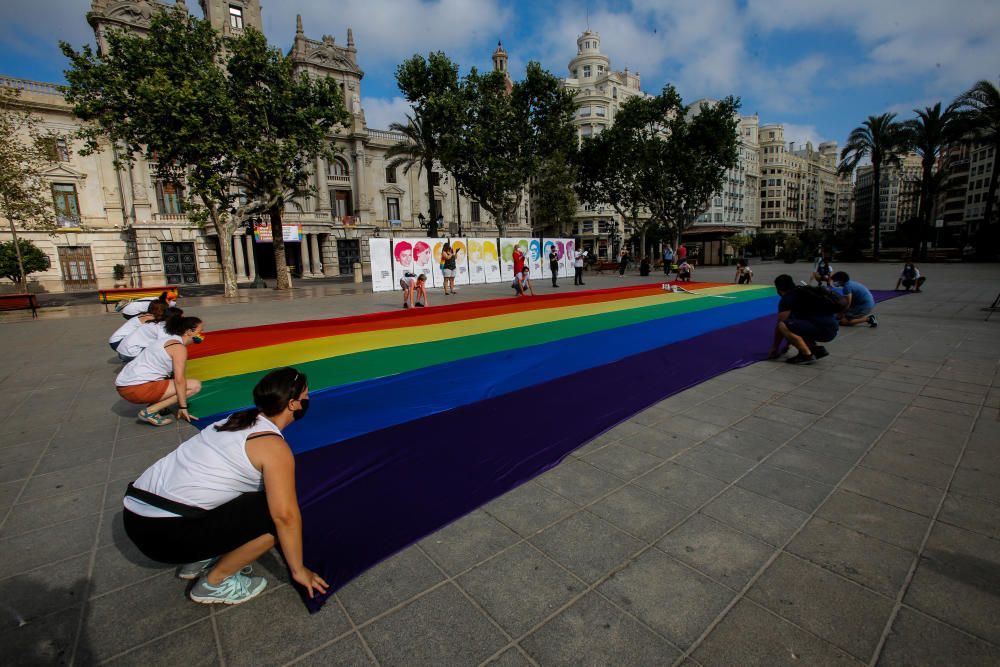 Lambda cierra en València el proyecto "Km por la diversidad y los derechos de las mujeres LTB"