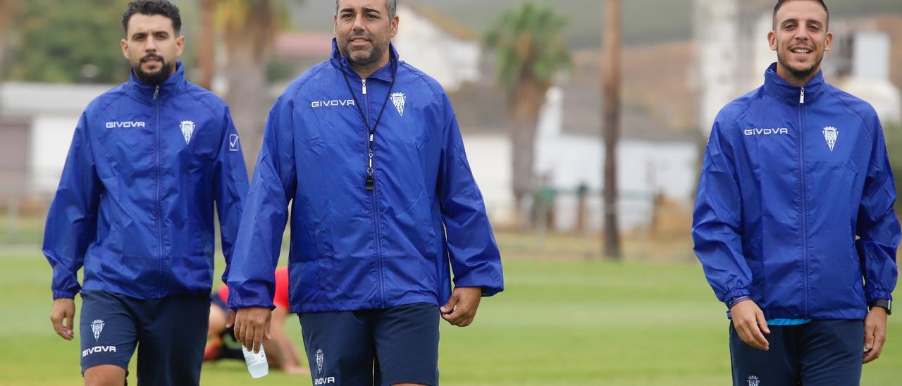 Germán Crespo, en el centro, durante un entrenamiento del Córdoba CF, esta semana.