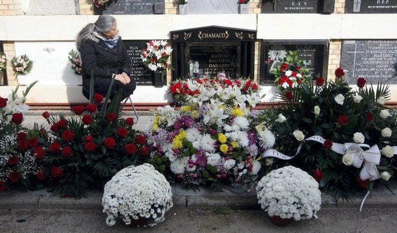 Día de Todos los Santos en el Cementerio de Zaragoza