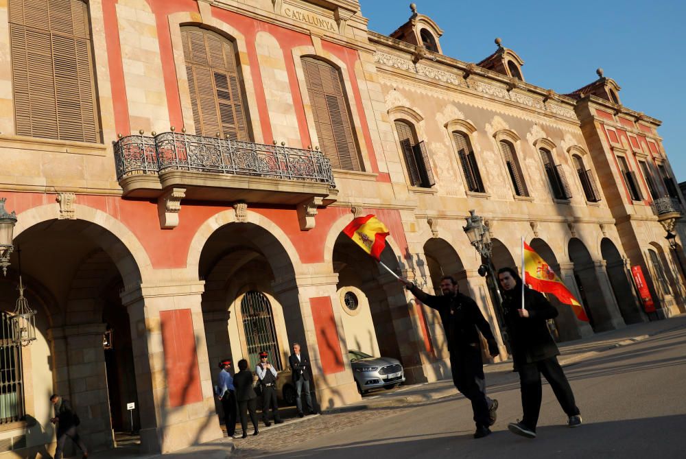 Les imatges del dia de la suspensió del ple d'inve