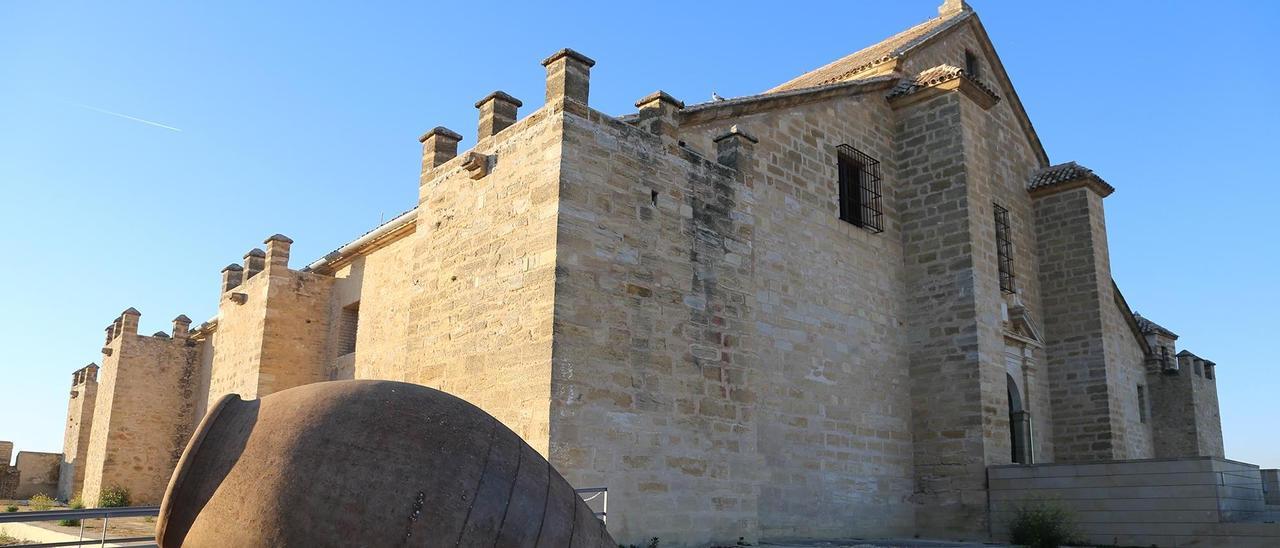 Vista exterior del castillo de Montilla.