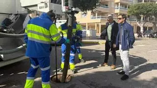 Retiran cinco toneladas de toallitas de una alcantarilla de Ibiza