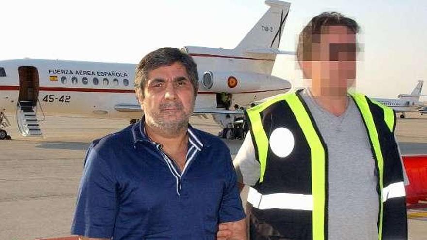 Kalashov, a su llegada a España en 2006 tras ser arrestado en Dubái. / efe