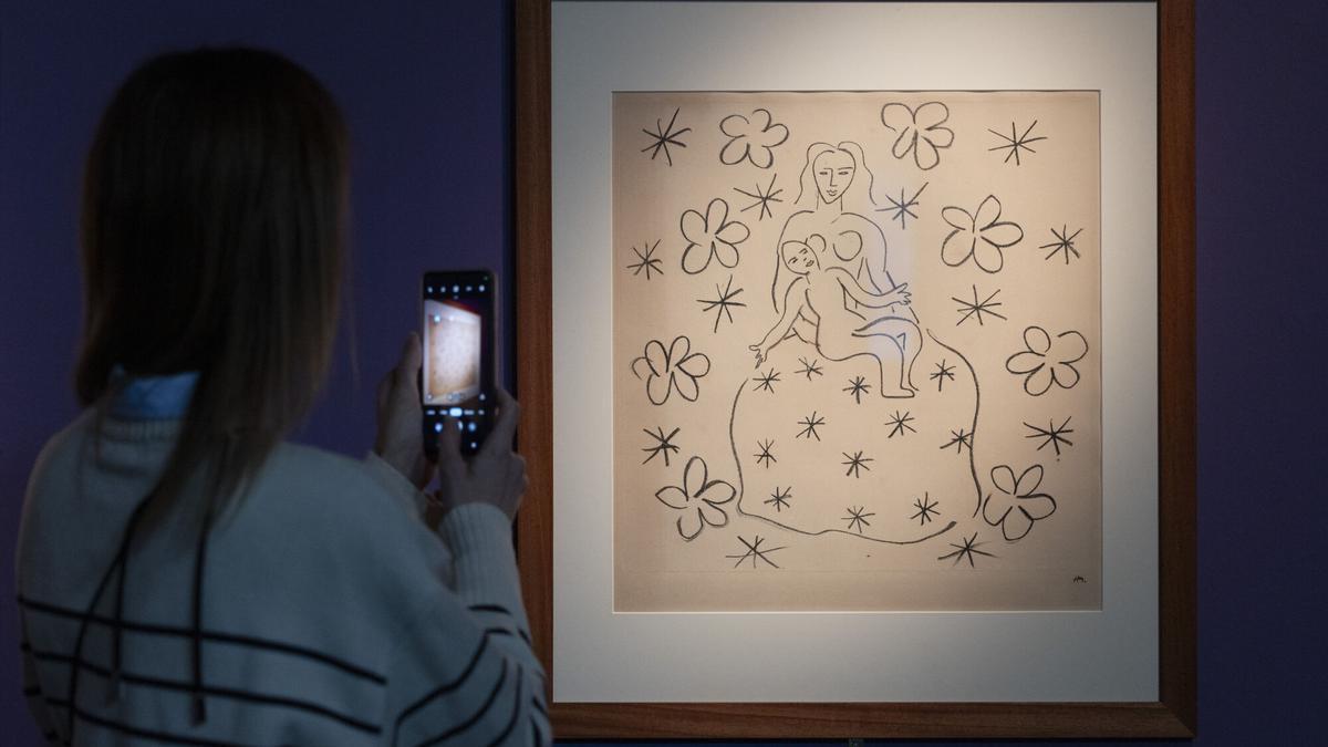 La litografía 'Estudio para la virgen y el niño II', de Henry Matise, es una de las las piezas que se pueden ver desde hoy en la exposición organizada por el Museu Diocesà y que muestra una selección de obras de arte contemporáneo pertenecientes a la colección que reunió el papa Pablo VI.