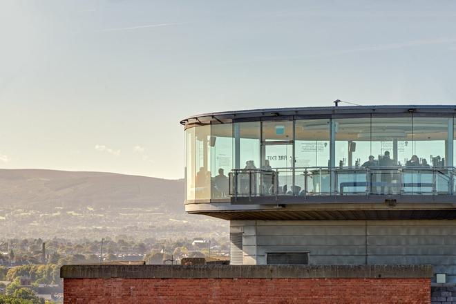 Gravity Bar, Irlanda