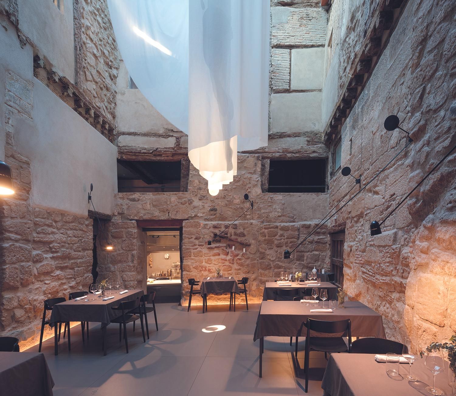 Imagen del patio comedor de Nublo.