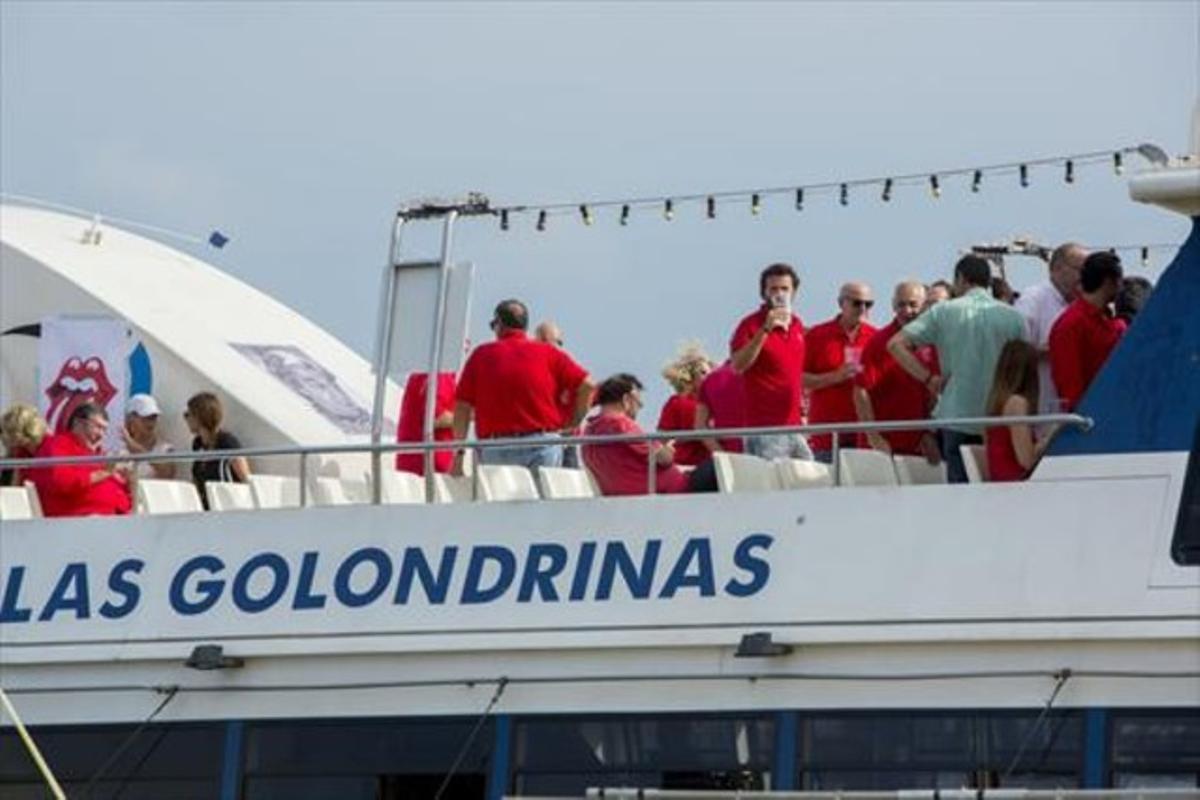 Els Casacas Rojas brinden per Juli Soler en una golondrina_MEDIA_1 Els Casacas Rojas brinden per Juli Soler en una golondrina_MEDIA_1