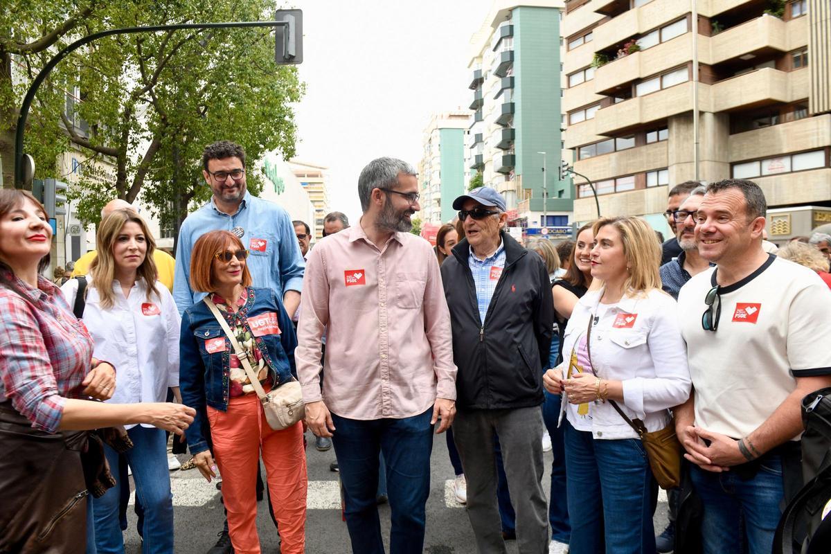 Todas las imágenes de la Manifestación por el Día del Trabajador en Murcia 2026