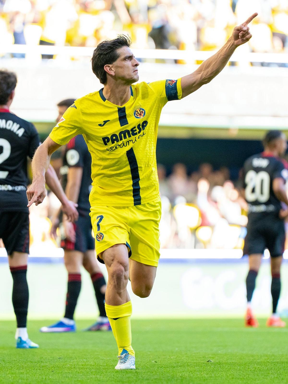 Gerard Moreno celebra el gol ante e Sevilla.