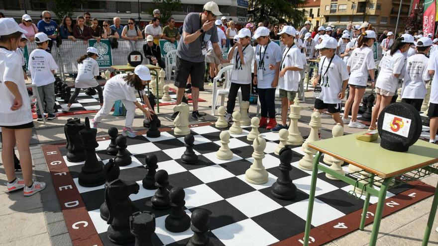 Niños en una actividad de ajedrez. | M. A. Lorenzo (archivo)